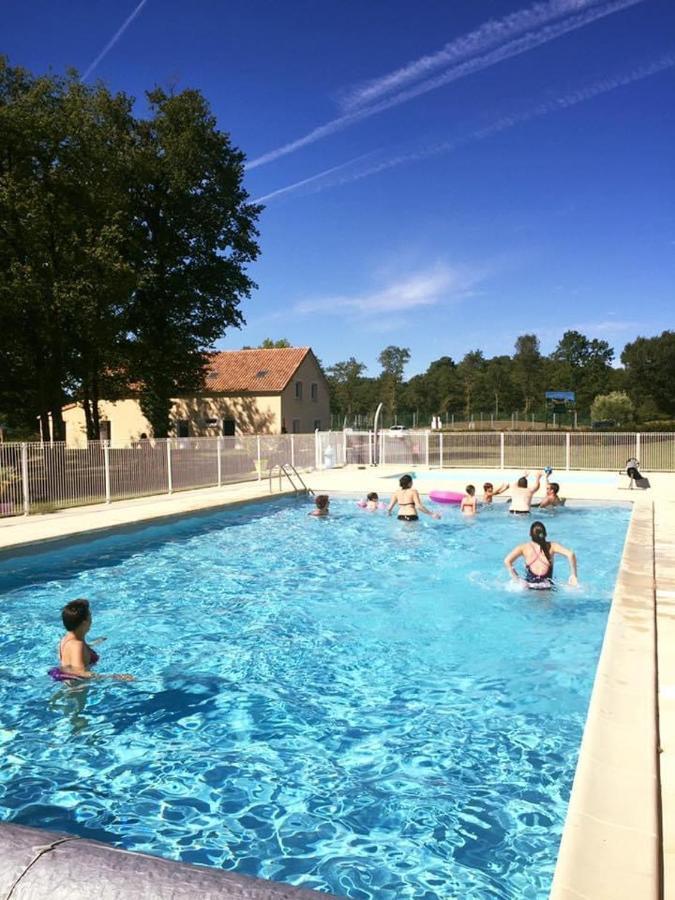 Hotel Camping Les Petites Minaudieres Saint-Sauveur  Exterior foto